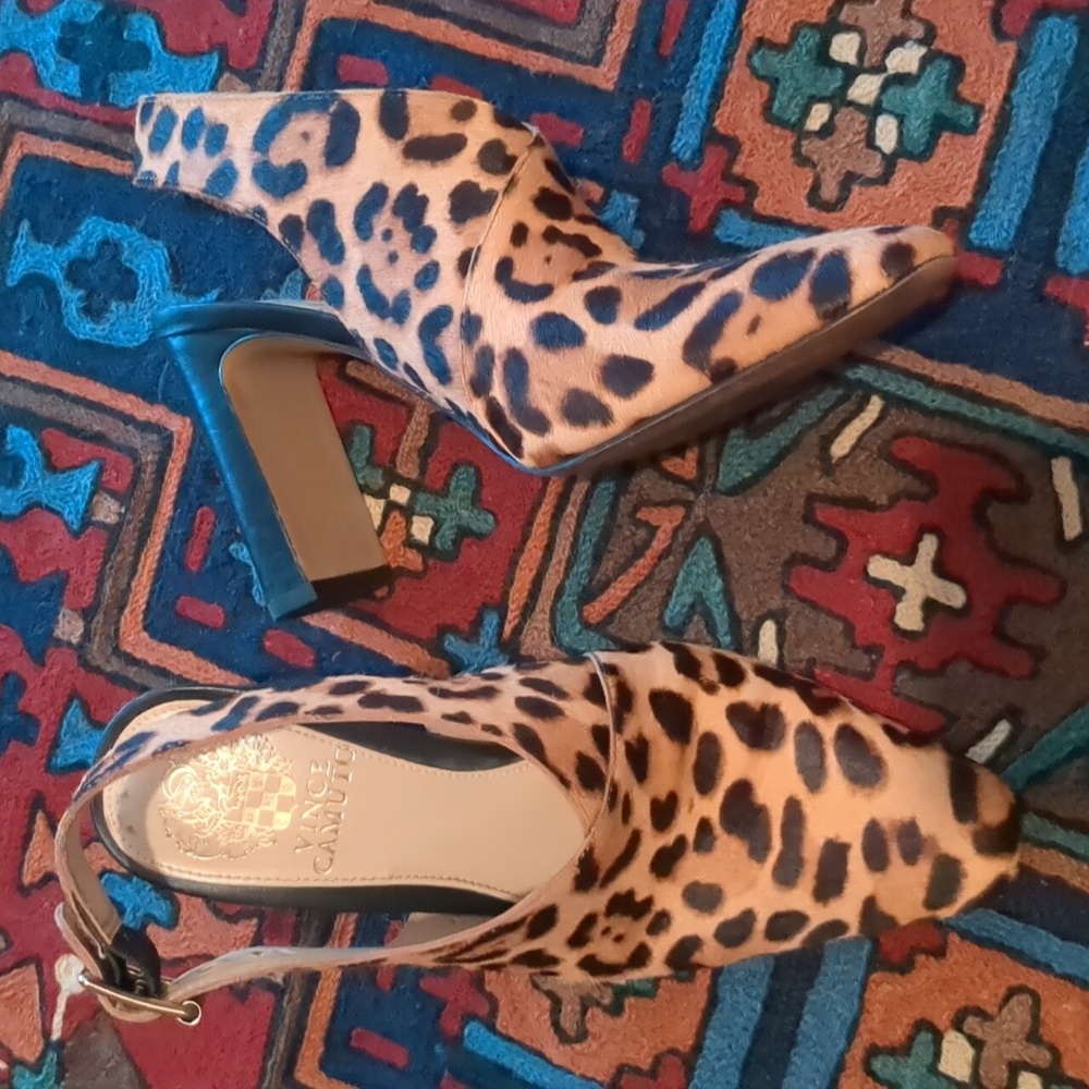 Leather heels size 6 cow hair animal print